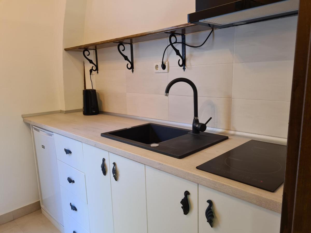 Mistique Apartment ชิเบนิก ภายนอก รูปภาพ